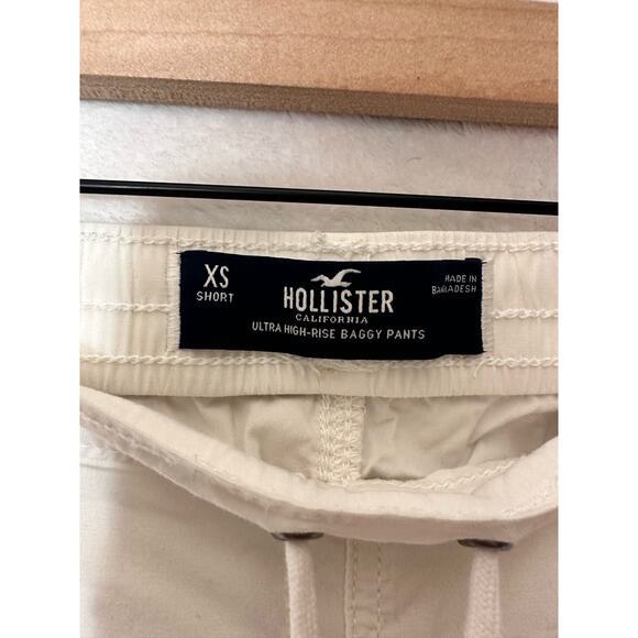 Hollister ULTRA HIGH RISE BAGGY PANTS in White Size XS Short - Picture 4 of 14